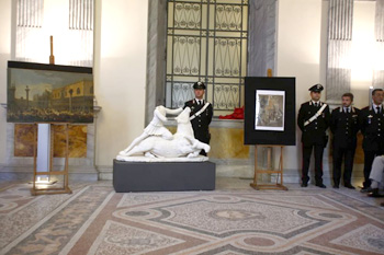 Statua del dio Mitra (foto Franz Benvenuti-F3Press)