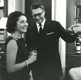 Lea Padovani con lo scrittore Luigi Silori a Roma, nel 1963