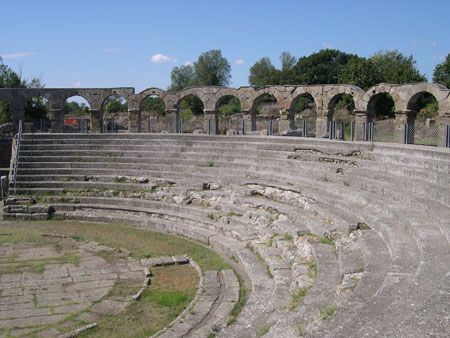 Il Teatro di Ferento (foto di Enrico Pasqualini)