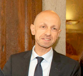Il magnifico rettore, Alessandro Ruggieri